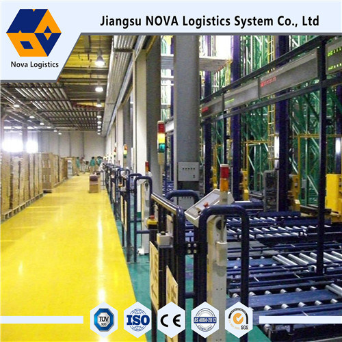 Automatisiertes Regalbediengerät (AS / RS) für das Logistiklager